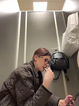 Snapshot of RinaCat chatting on 02-26-25, 08:26 RinaCat online show from 02-26-25, 08:26