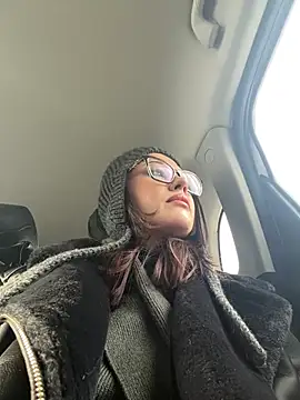 Snapshot of RinaCat chatting on 03-05-25, 05:29 RinaCat online show from 03-05-25, 05:29