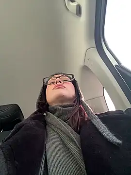 Snapshot of RinaCat chatting on 03-06-25, 05:24 RinaCat online show from 03-06-25, 05:24