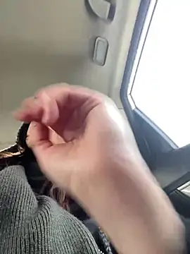 Snapshot of RinaCat chatting on 03-09-25, 05:22 RinaCat online show from 03-09-25, 05:22