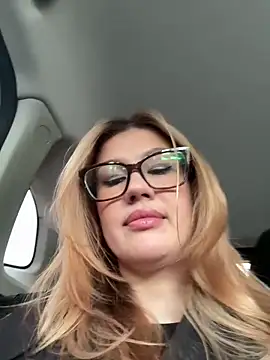 Snapshot of RinaCat chatting on 09-14-25, 05:17 RinaCat online show from 09-14-25, 05:17