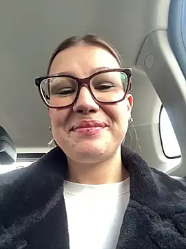 Snapshot of RinaCat chatting on 10-08-25, 05:05 RinaCat online show from 10-08-25, 05:05