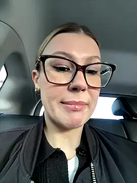 Snapshot of RinaCat chatting on 10-14-25, 05:30 RinaCat online show from 10-14-25, 05:30