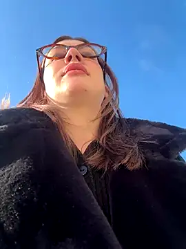 Snapshot of RinaCat chatting on 10-27-25, 05:33 RinaCat online show from 10-27-25, 05:33