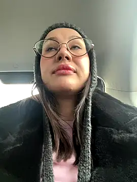 Snapshot of RinaCat chatting on 11-27-25, 05:31 RinaCat online show from 11-27-25, 05:31