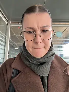 RinaCat online show from 04-18-26, 05:55