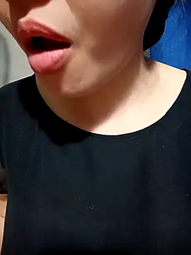 Hana love20 online show from 10-28-25, 05:11