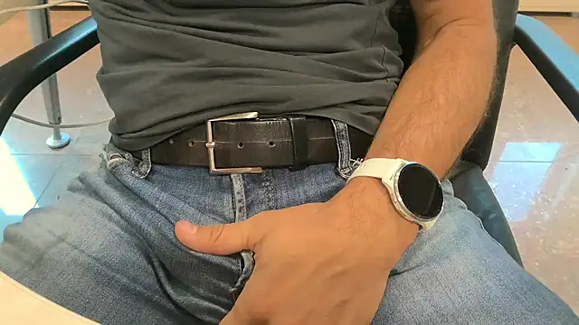 alessandroman2114 online show from 10-10-25, 04:06