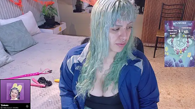 Eli666uwu online show from 10-25-25, 11:40