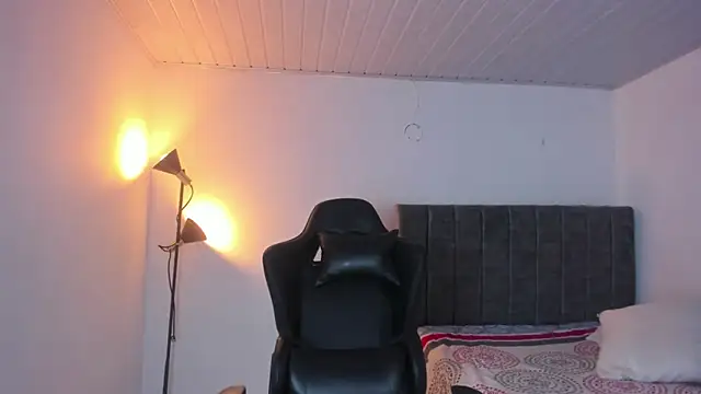 KayllaEvanss  online show from 03-19-26, 04:00