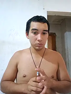 Snapshot of X_xtomas_x chatting on 01-15-26, 05:56 X xtomas x online show from 01-15-26, 05:56