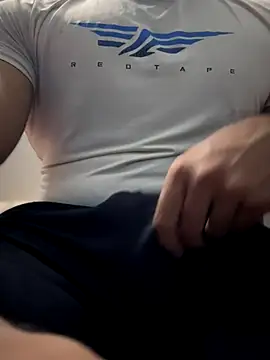 mrtoy121 online show from 12-01-25, 01:38