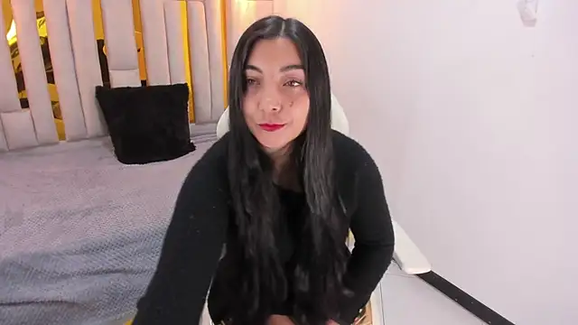 Karla hernandez  online show from 01-31-25, 11:03