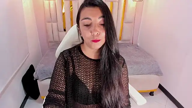 Karla hernandez  online show from 03-05-25, 11:17