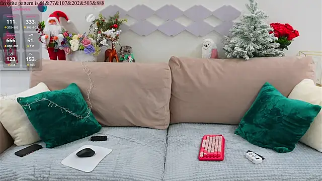 Snapshot of Alexandra_Demore chatting on 01-31-25, 01:43 Alexandra Demore online show from 01-31-25, 01:43