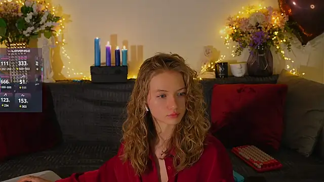 Snapshot of Alexandra_Demore chatting on 02-15-25, 04:14 Alexandra Demore online show from 02-15-25, 04:14