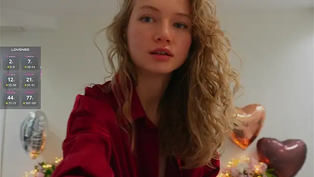 Snapshot of Alexandra_Demore chatting on 02-16-25, 09:59 Alexandra Demore online show from 02-16-25, 09:59