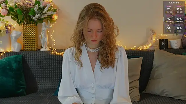 Snapshot of Alexandra_Demore chatting on 02-22-25, 12:49 Alexandra Demore online show from 02-22-25, 12:49