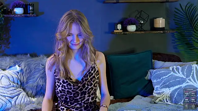 Snapshot of Alexandra_Demore chatting on 03-22-25, 11:42 Alexandra Demore online show from 03-22-25, 11:42