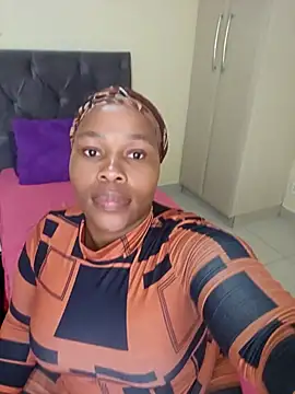 curvycloe1 online show from 02-16-25, 06:54