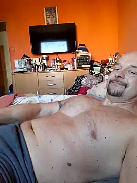 Snapshot of Sports-beast chatting on 03-19-25, 06:46 Sports-beast online show from 03-19-25, 06:46