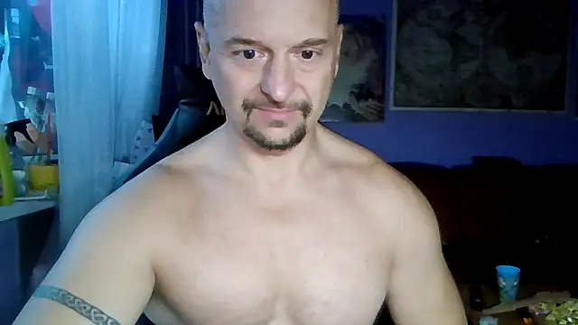 Snapshot of Sports-beast chatting on 10-24-25, 05:48 Sports-beast online show from 10-24-25, 05:48