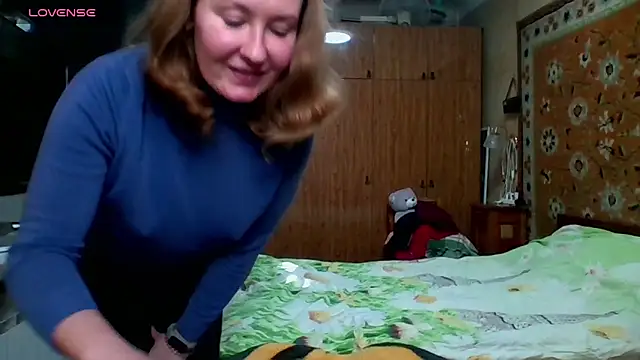 AnnaXLovers online show from 01-22-25, 11:01