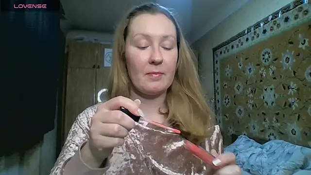 AnnaXLovers online show from 02-13-26, 01:40