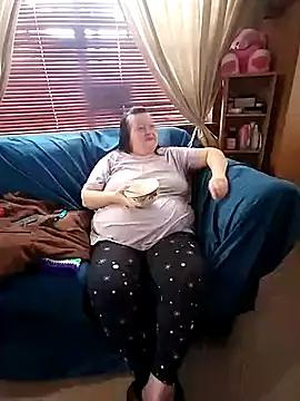 Bayou Woman68 online show from 12-13-25, 08:47