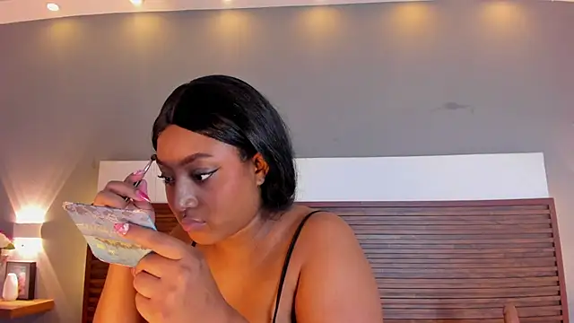 Adelehottman online show from 10-31-25, 12:33