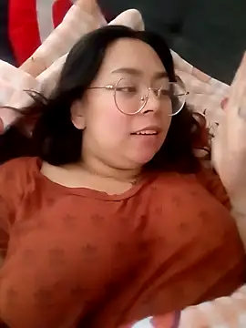 Peach-Lawrence online show from 12-13-24, 05:43