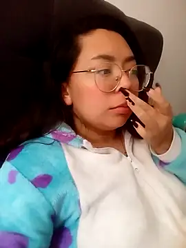 Peach-Lawrence online show from 12-19-24, 12:01