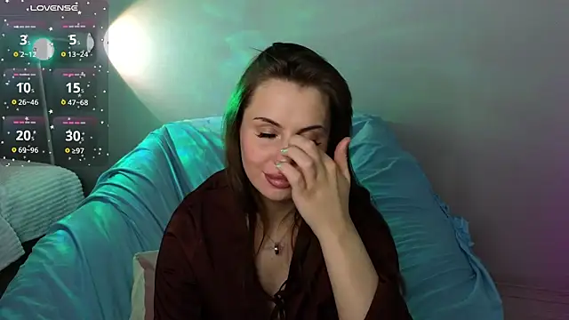 Aisha Riley online show from 09-12-25, 03:23