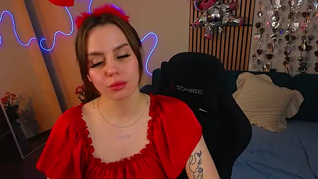 Aisha Riley online show from 02-13-26, 03:41