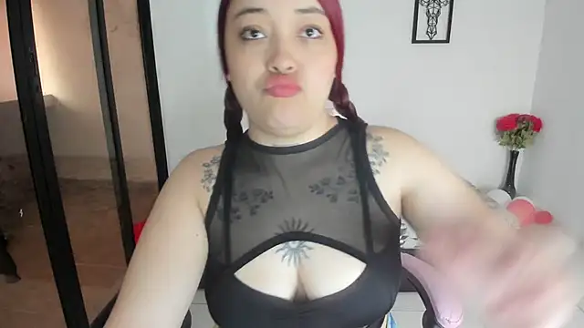 julinee smithh online show from 10-29-25, 12:40