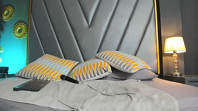 BrendaAdams  online show from 02-24-25, 02:37