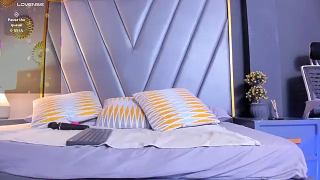 BrendaAdams  online show from 02-28-26, 10:38