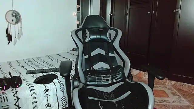 aaron blug online show from 12-10-24, 05:07