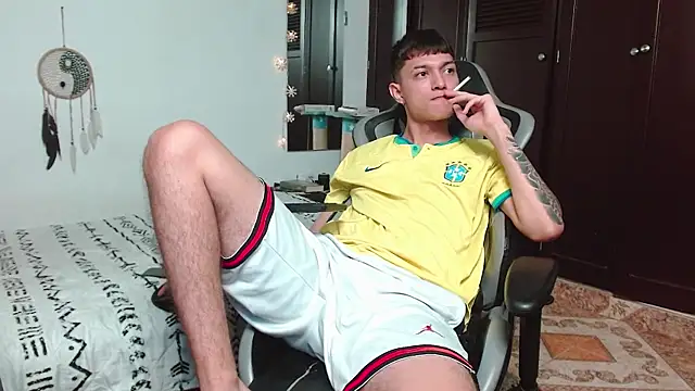 aaron blug online show from 12-11-24, 01:47