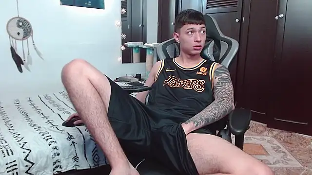 aaron blug online show from 12-12-24, 05:04