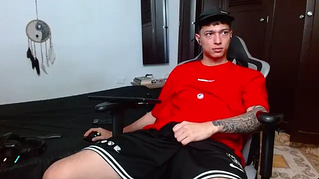 aaron blug online show from 02-19-25, 01:51