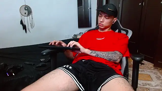 aaron blug online show from 02-19-25, 04:55