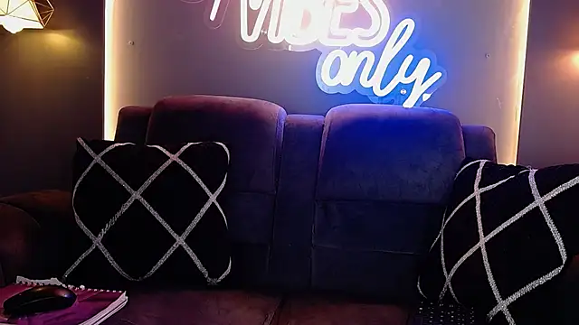 LOLIITA  LOVE online show from 02-20-25, 06:57