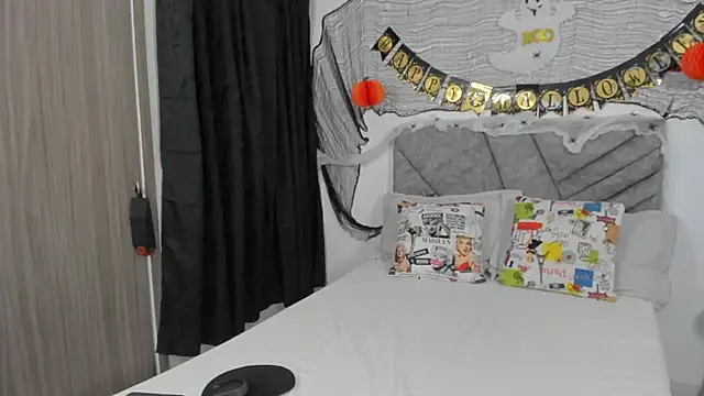 Snapshot of brittanypalmer2023 chatting on 10-23-25, 02:49 brittanypalmer2023 online show from 10-23-25, 02:49