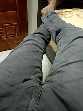 Snapshot of You_are__mine_ chatting on 02-24-25, 06:38 You are mine online show from 02-24-25, 06:38