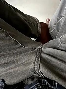 Snapshot of You_are__mine_ chatting on 10-12-25, 04:55 You are mine online show from 10-12-25, 04:55