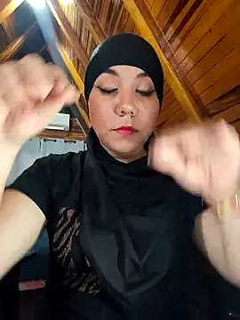 AmbarBurhan online show from 12-19-25, 04:25