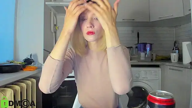 Snapshot of _Alice_Kitty chatting on 12-06-24, 06:59  Alice Kitty online show from 12-06-24, 06:59