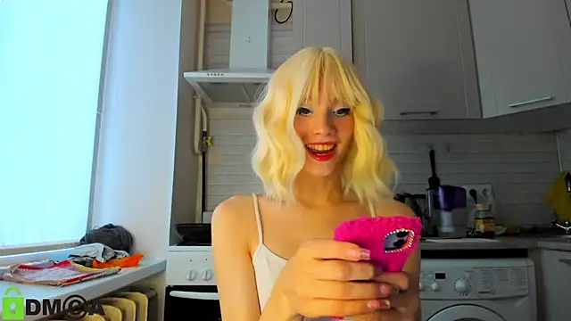 Snapshot of _Alice_Kitty chatting on 12-14-24, 08:45  Alice Kitty online show from 12-14-24, 08:45