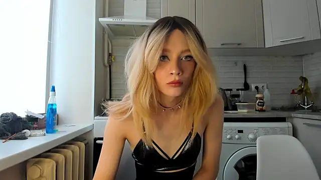 Snapshot of _Alice_Kitty chatting on 01-07-25, 08:45  Alice Kitty online show from 01-07-25, 08:45